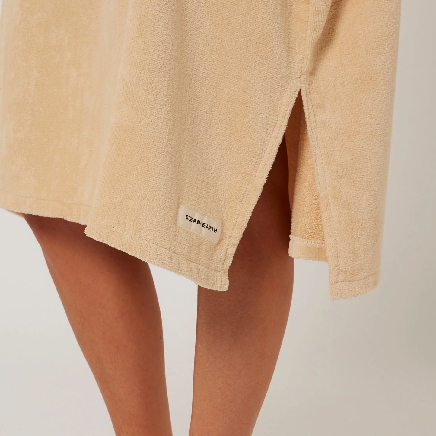 O&E DAYDREAM HOODED PONCHO - BEIGE