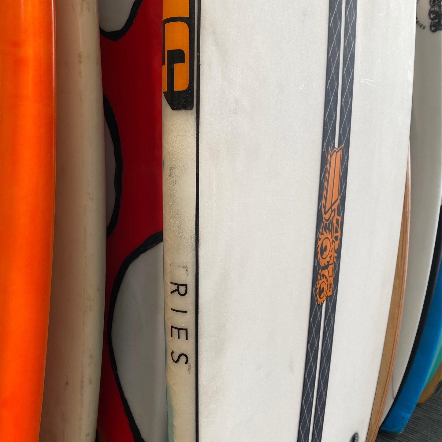 JS SUB XERO 5'11" FCS II HYFI 2.0 38.8L