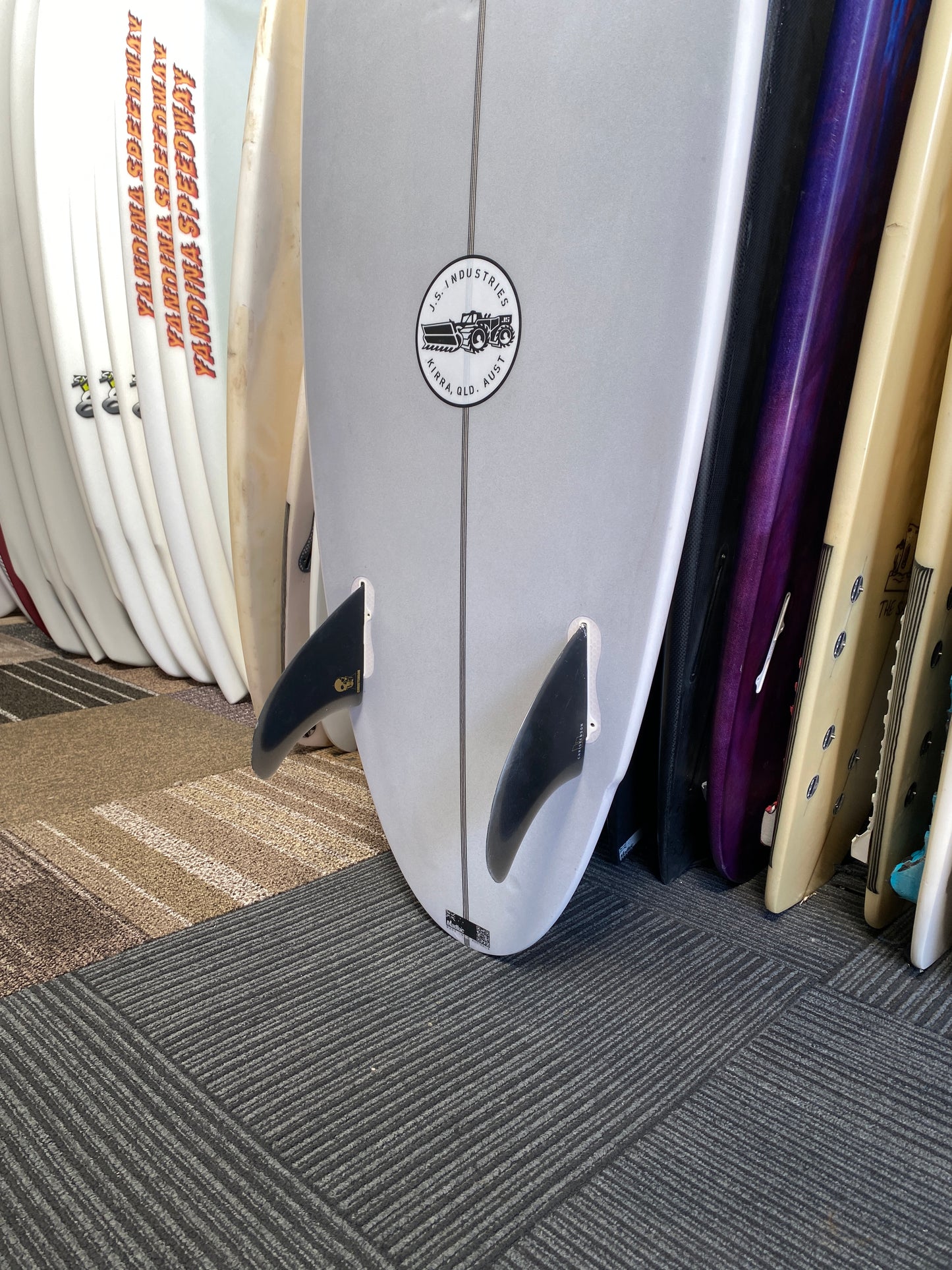 JS BARON FLYER 5'4" PU FCS II 26.8L