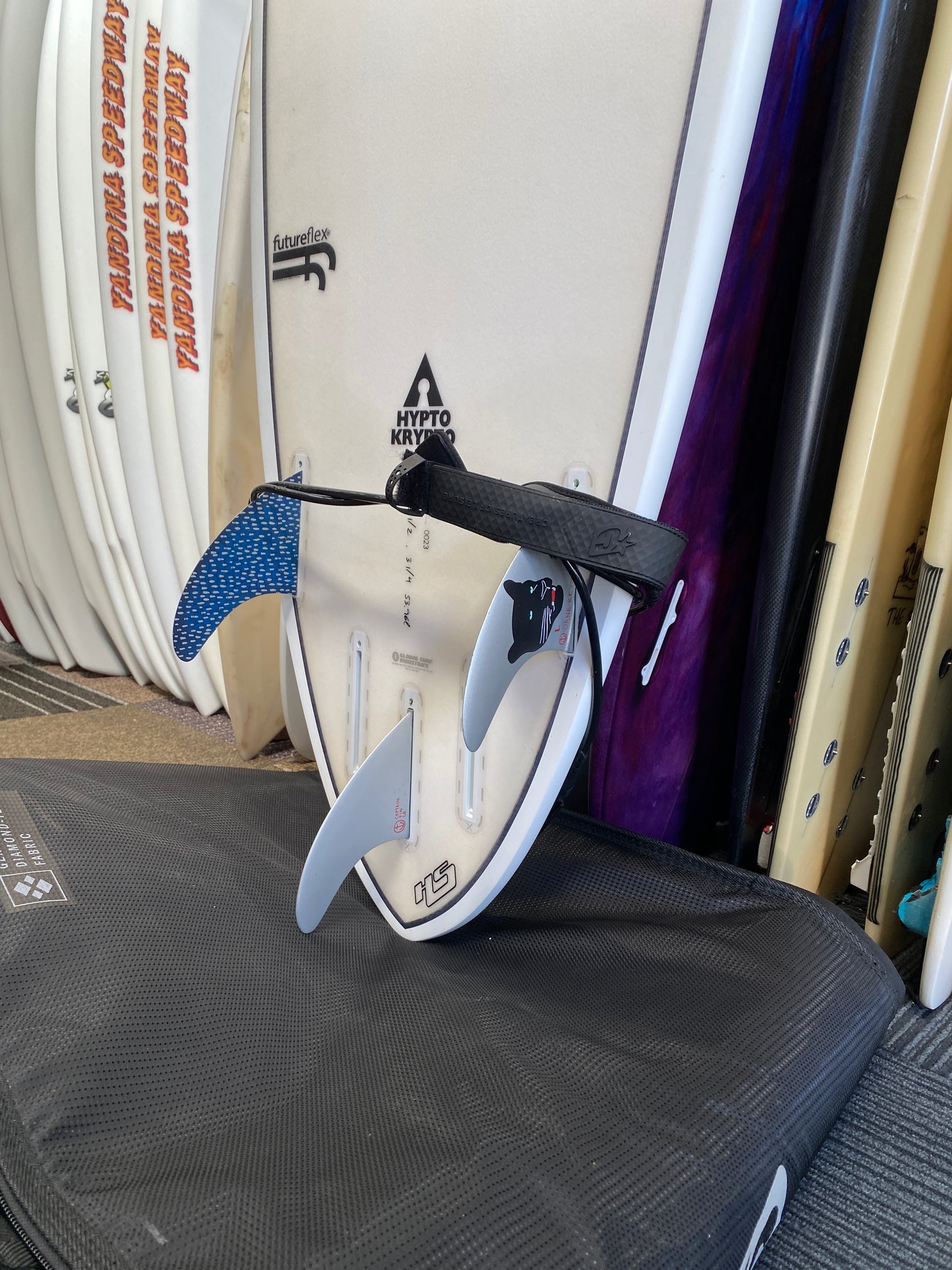 HS HYPTO KRYPTO 6'10" FUTURES FUTUREFLEX 53.96L