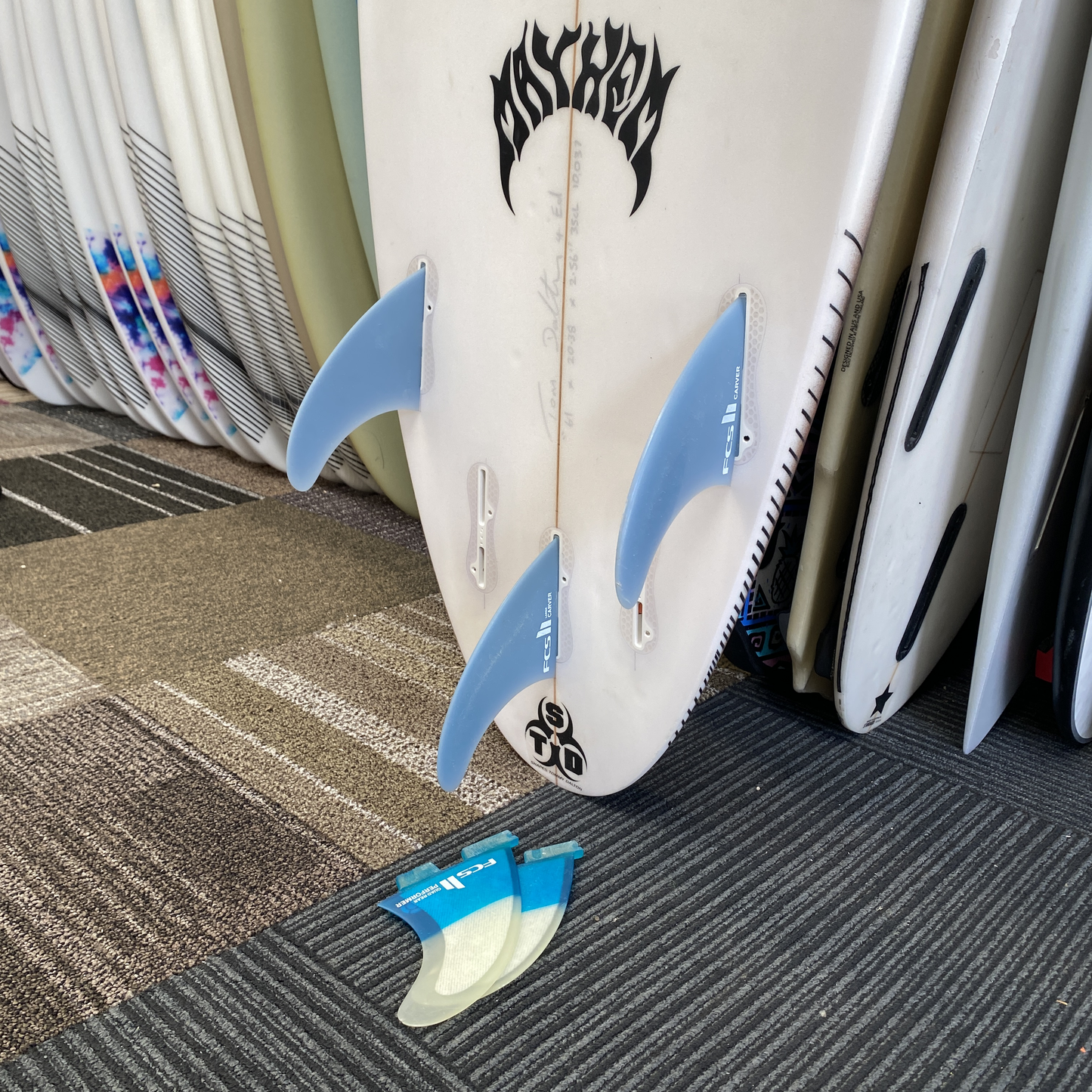 ...LOST QUIVER KILLER 6'1" PU FCS II 35L