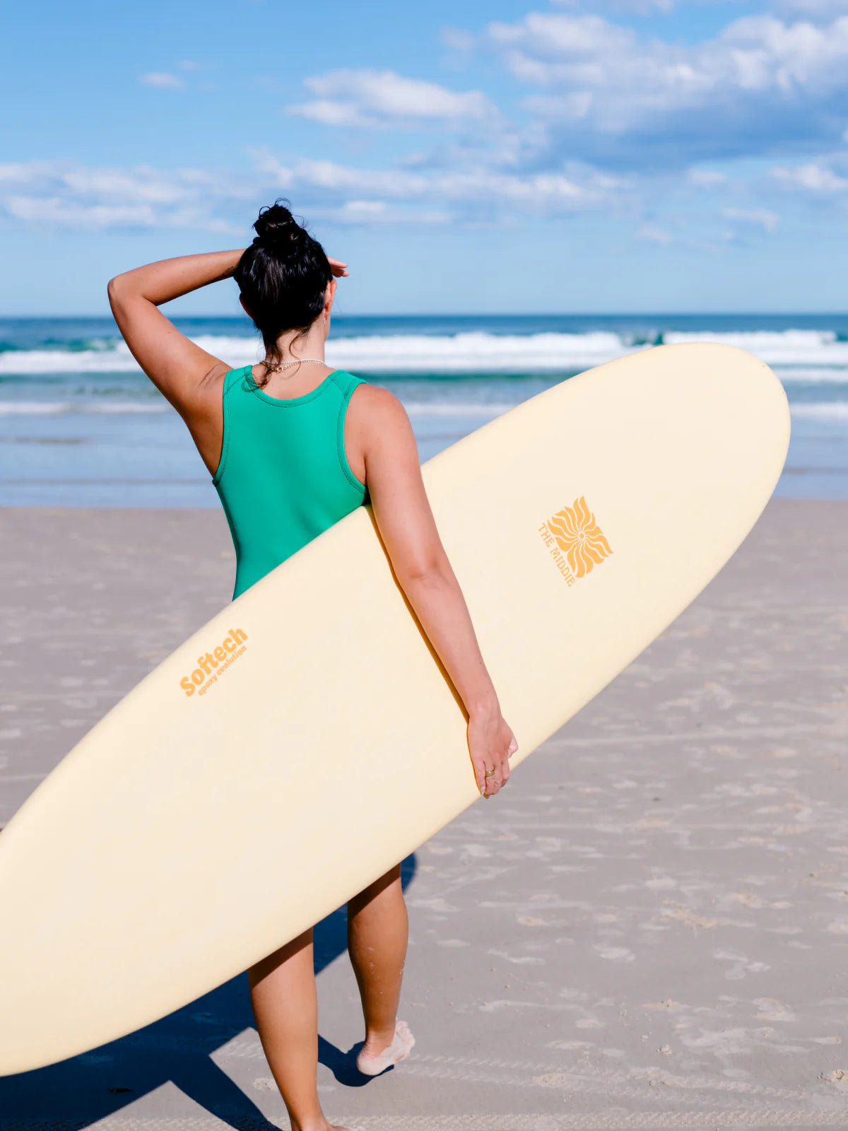 SOFTECH THE MIDDIE 6'10" FCS II EPOXY SOFTBOARD 50L - BUTTER PALMS