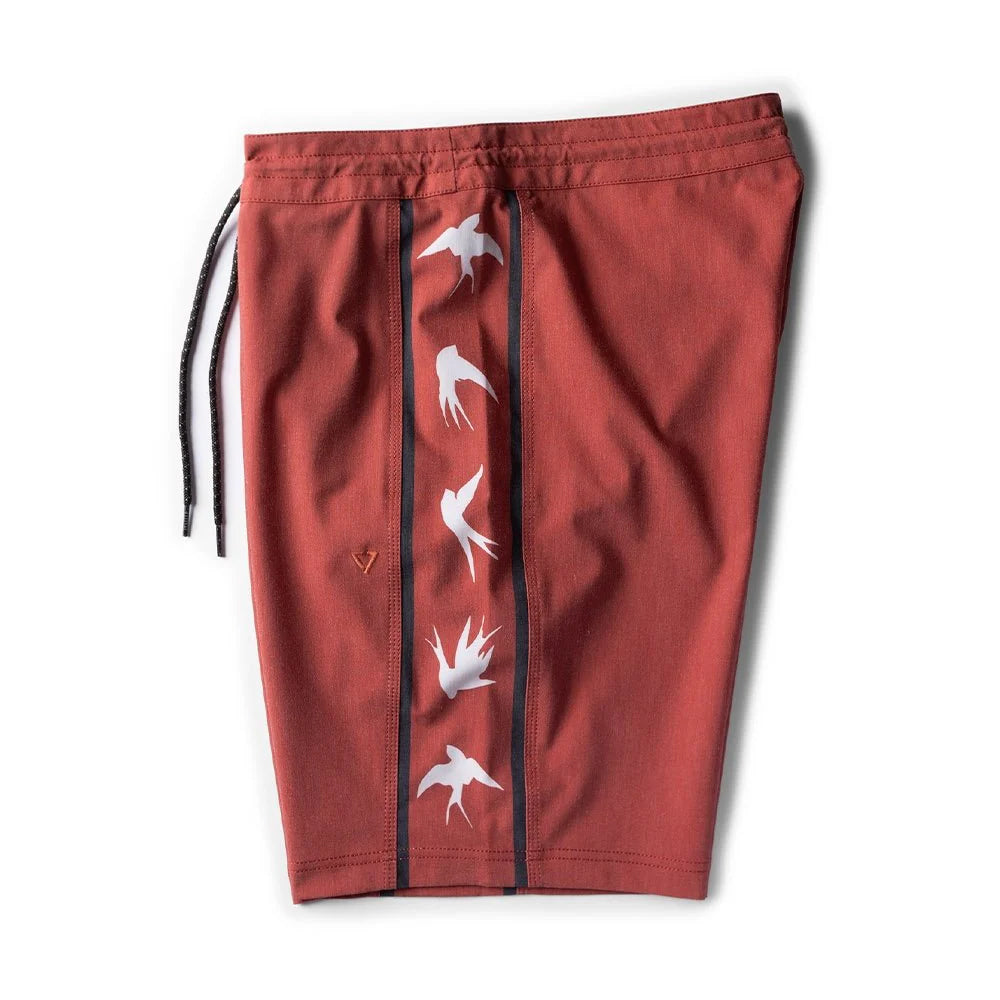 VISSLA NK SWARM 21" BOARDSHORT - RED