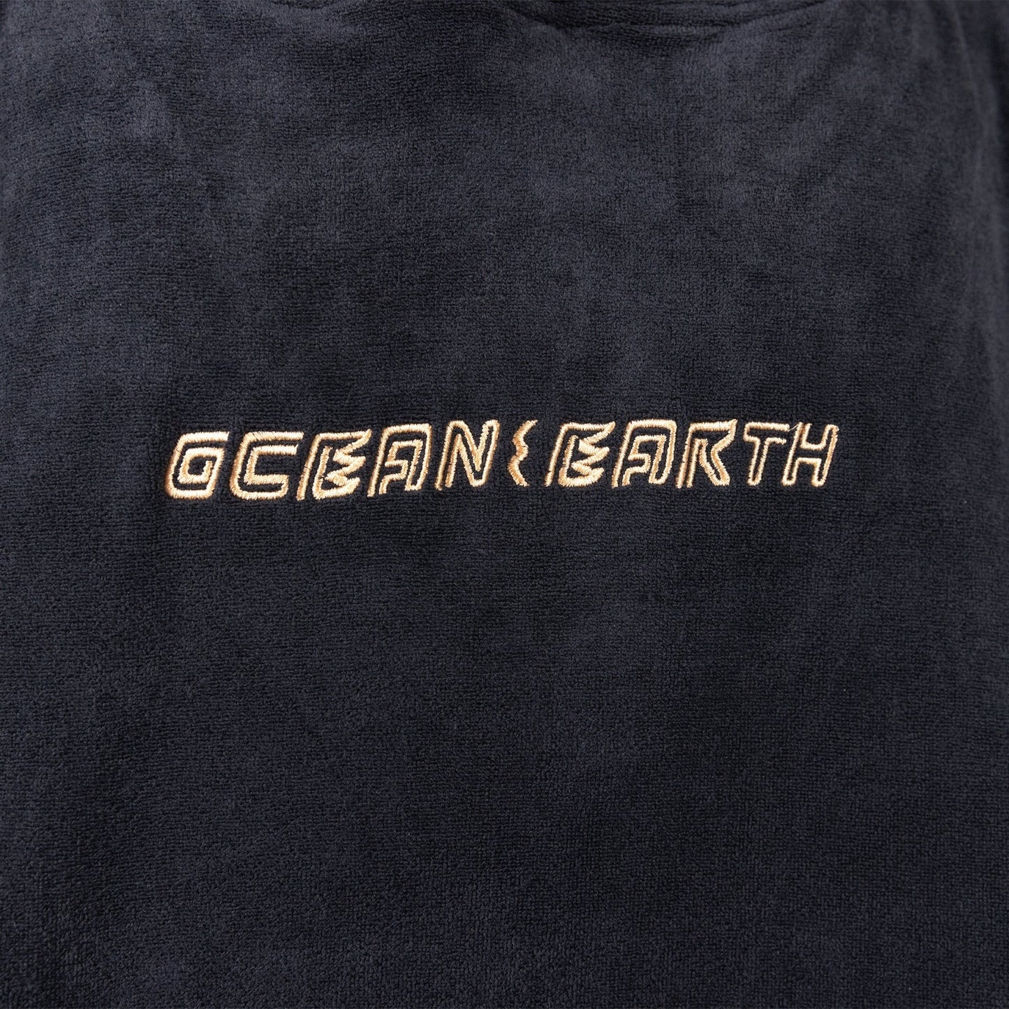 O&E IGNITE HOODED PONCHO - DULL BLACK