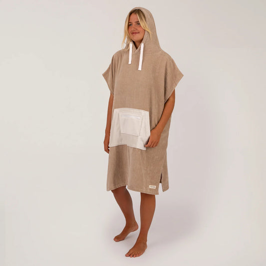 O&E DAYDREAM HOODED PONCHO - HAZELNUT