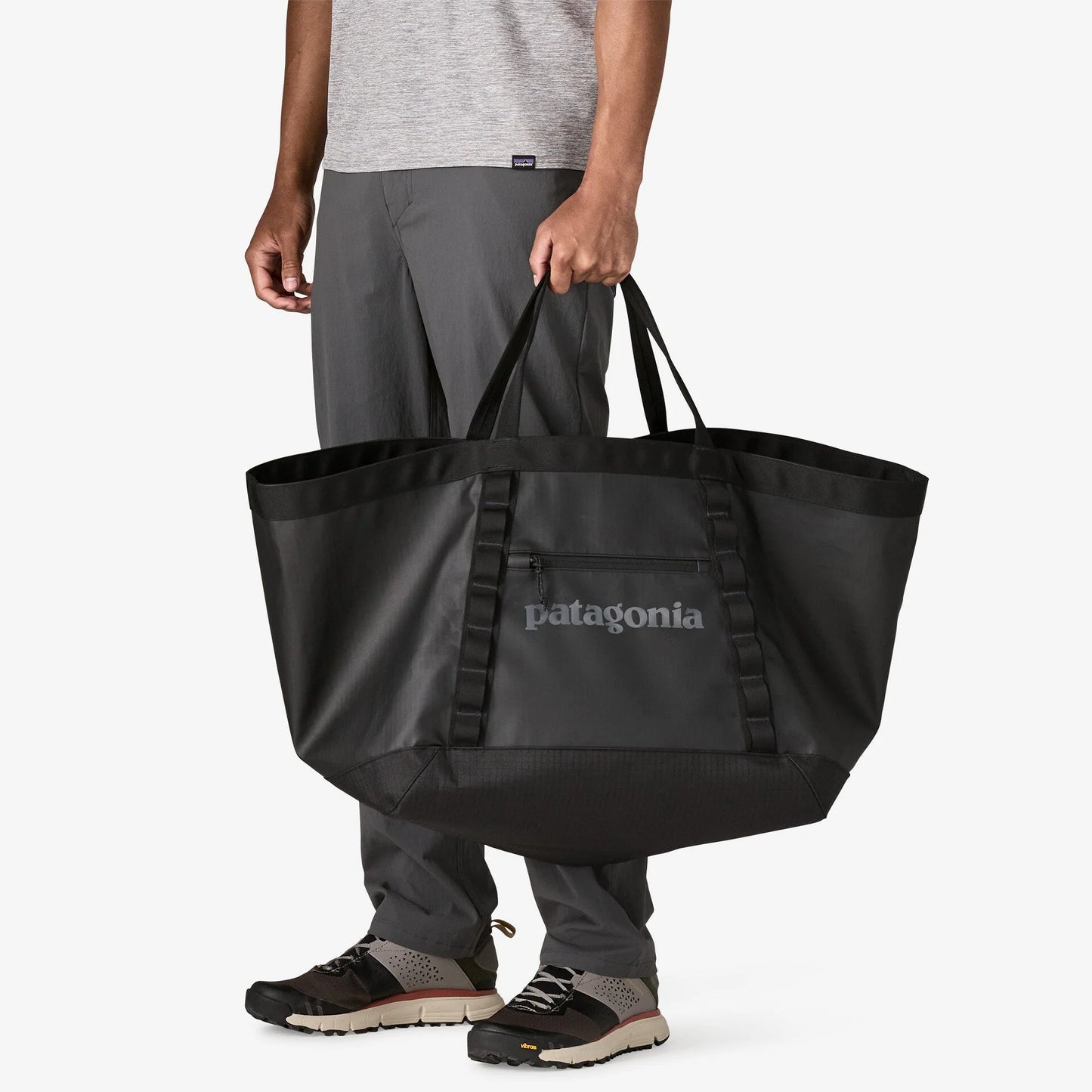 PATAGONIA BLACK HOLE GEAR TOTE 61L - WATER PEOPLE BANNER: WEATHERED STONE