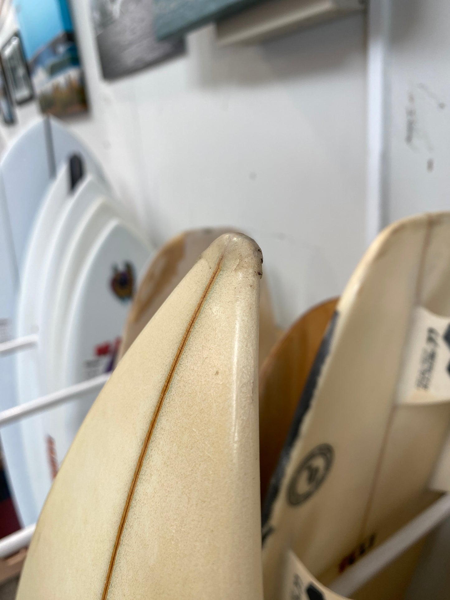 HUGHES DRIVE 6'3" FCS PU 30L