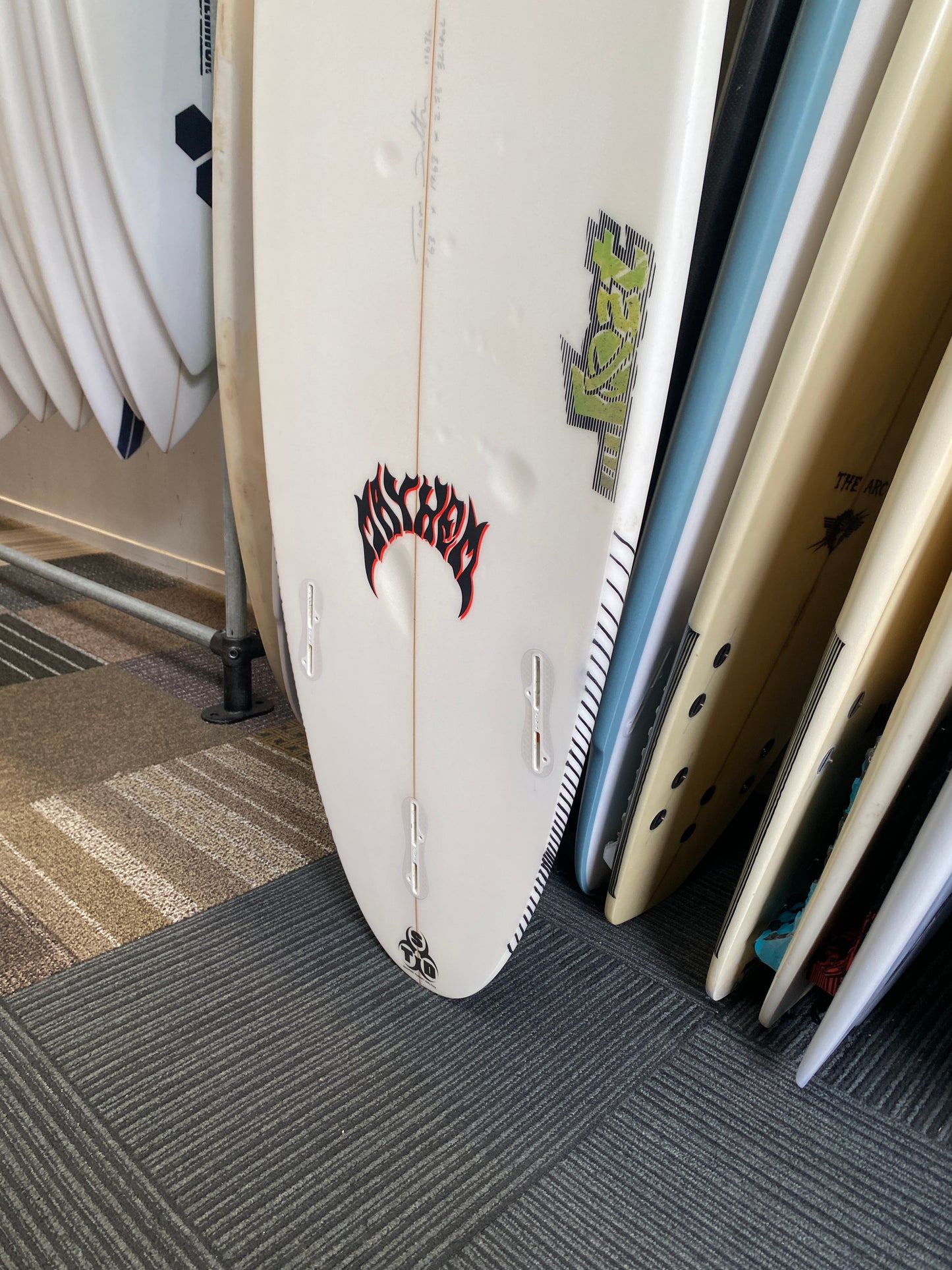 ...LOST DRIVER 2.0 6'3" PU FCS II 32.45L