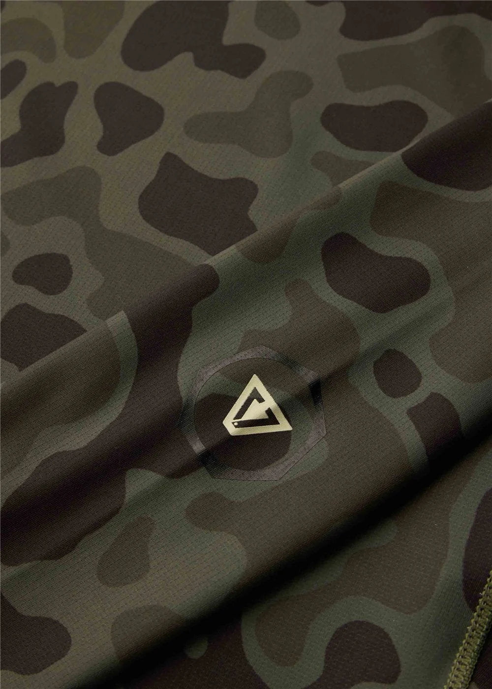 VISSLA MENS WARM SEAS LS ECO HOODED RASH GUARD - CAMO