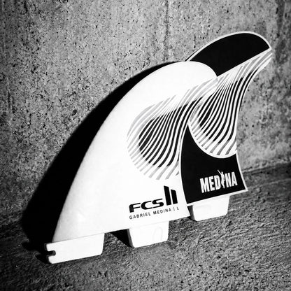 FCS II GABRIEL MEDINA PC AIRCORE TRI M/L/XL - BLACK/WHITE