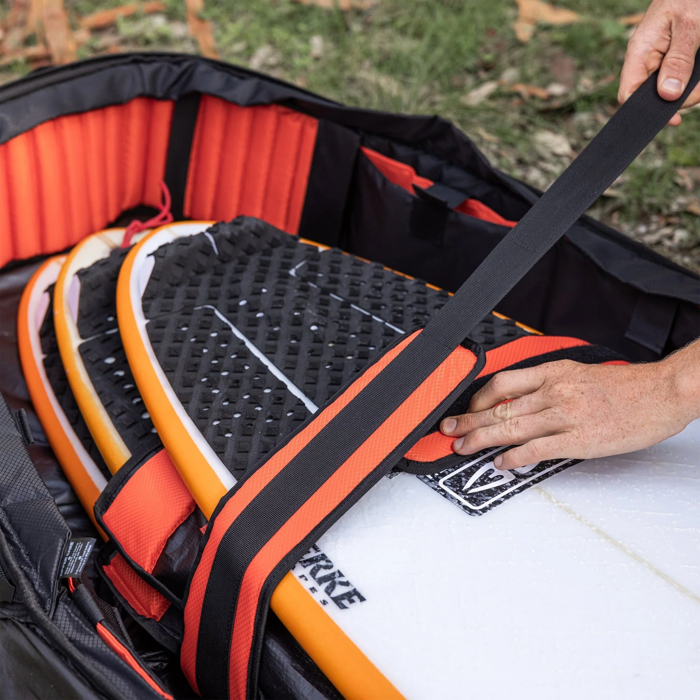 O&E APEX FISH/SHORTBOARD 3 BOARD TRAVEL COVER - BLACK