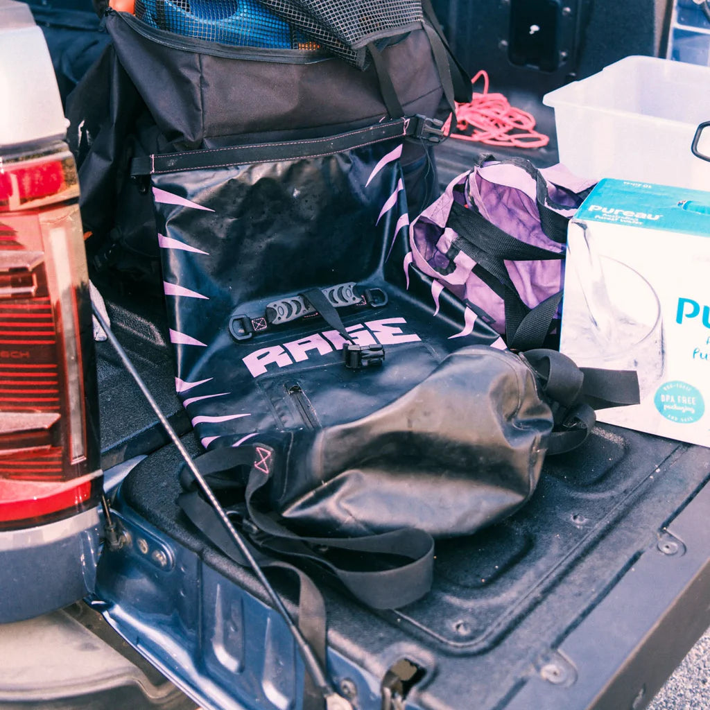 RAGE WET DRY BACKPACK - BLACK