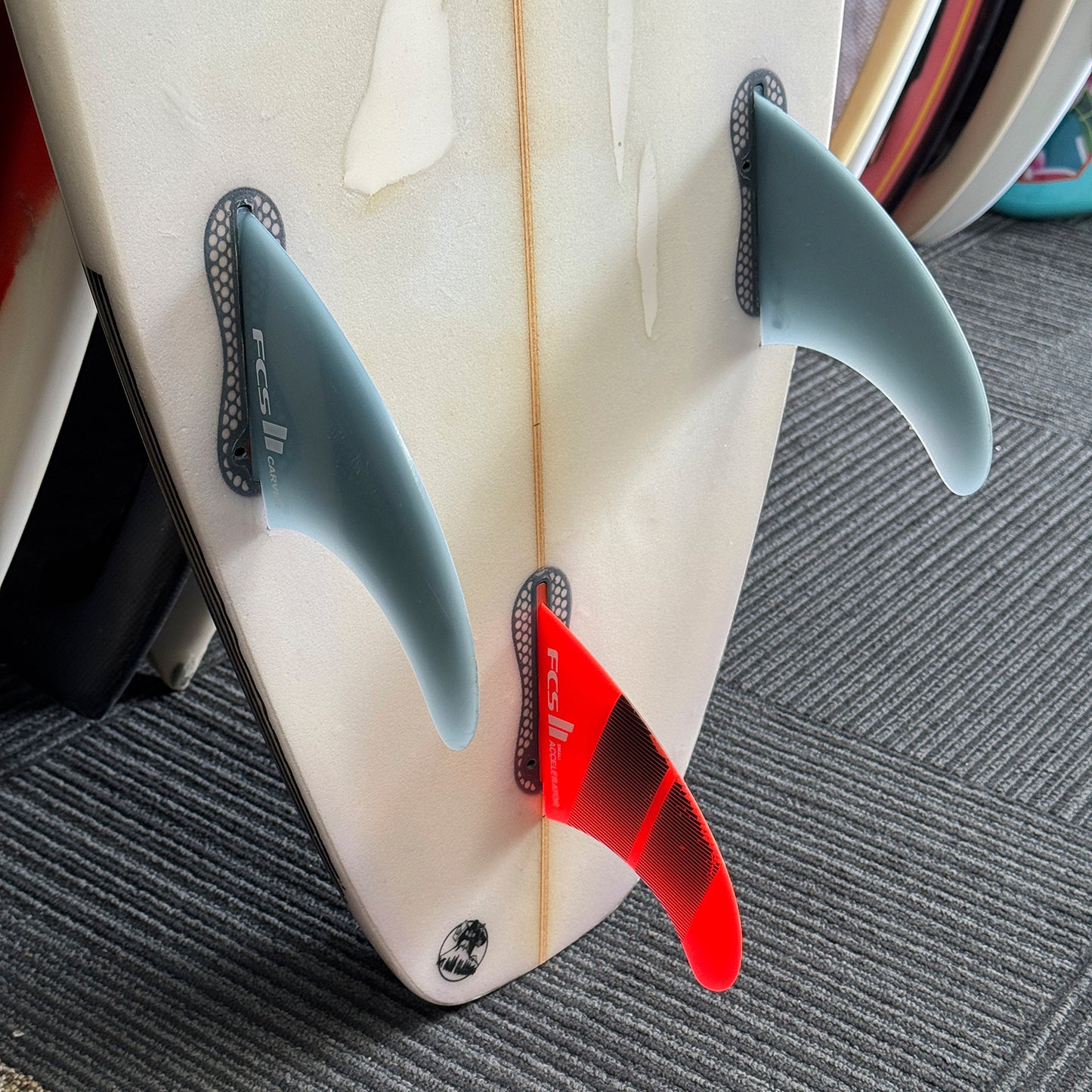 BC SHORTBOARD 5'6" FCS II 24.5L