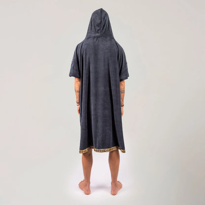 O&E IGNITE HOODED PONCHO - DULL BLACK