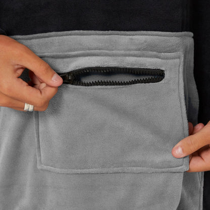 O&E SURF ESSENTIAL L/S PONCHO - DULL BLACK